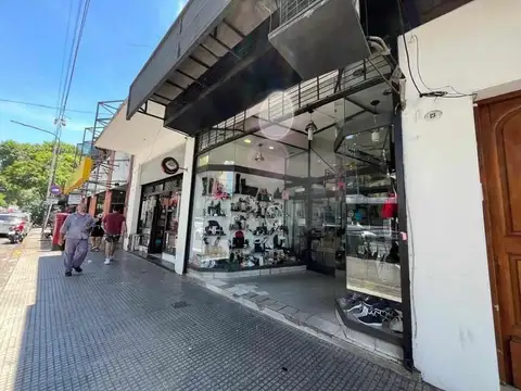 Local en Alquiler 61 años