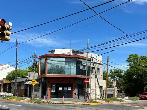 Oportunidad local dos plantas en Boulogne