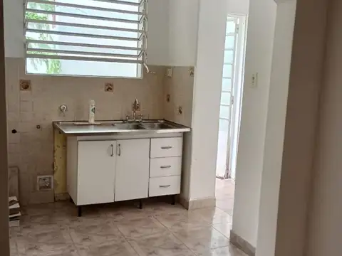 Depto Tipo Casa en Alquiler en Wilde, $ 570.000