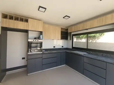 Casa en Venta en El Refugio, USD 225.000