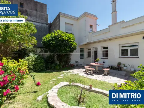 Casa en Venta con 1 cochera
