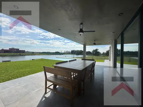 Venta Casa en Lote AL AGUA 5 dorm FINANCIACION en Chacras de la Reserva Cardales