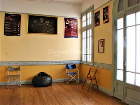 Depto Tipo Casa 9 ambientes con 3 baños