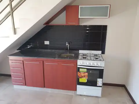 Depto Tipo Casa 2 ambientes con 1 baño