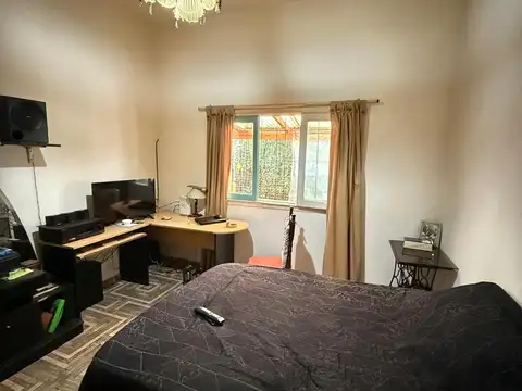 Depto Tipo Casa en Venta 50 años