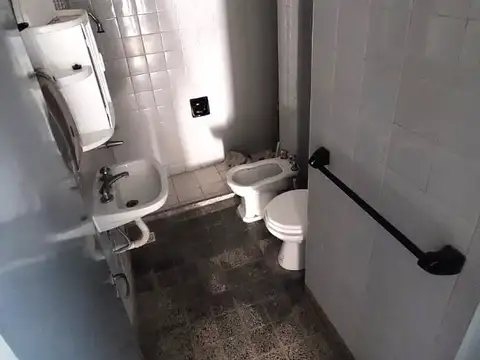 Av. Ricardo Balbín 1300