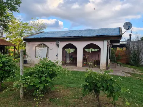 Venta, Casa Quinta, 5 Ambientes, Pileta, Cochera, Parrilla, Virrey del Pino