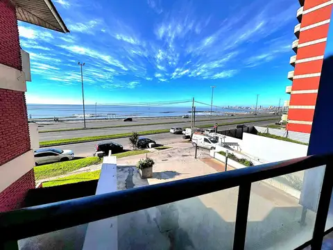 Avenida Félix U. Camet 1300