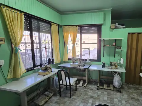 Depto Tipo Casa 4 ambientes con 1 baño