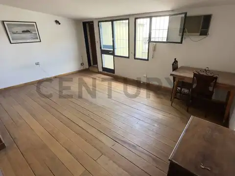 Departamento 9 ambientes con 2 baños