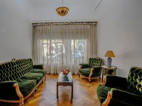 Terreno en Venta en Flores, USD 298.000