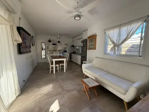 Depto Tipo Casa 4 ambientes con 1 baño