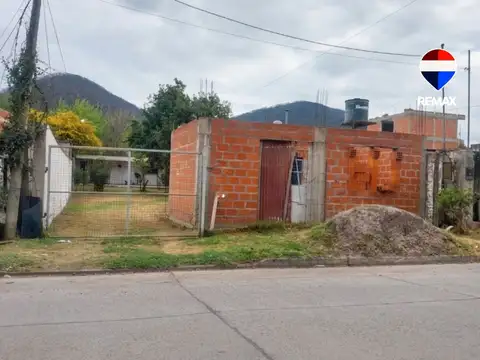 CASA EN VENTA O PERMUTA EN ZONA ESTE