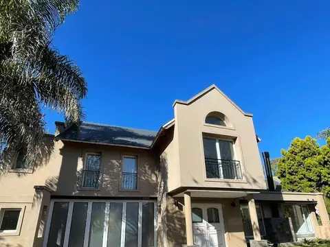 CASA EN VENTA CAMPOS DE ALVAREZ