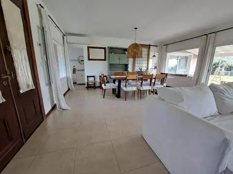 Casa en Venta en El Cantón - Barrio Puerto, USD 319.000