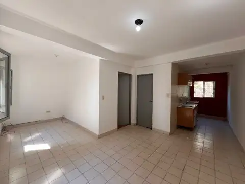 Av Jauretche 2700, Piso 1