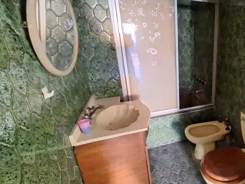 Importante Casa en Florida de 6 ambientes a reciclar  En Venta