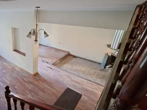 Casa 6 ambientes con 3 baños