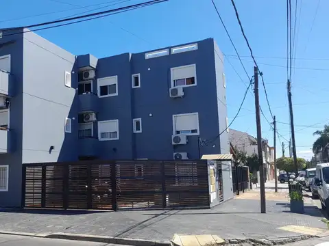 Alquiler Departamento de 2 ambientes con balcón