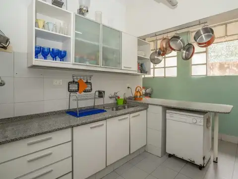 Depto Tipo Casa en Venta de 5 ambientes