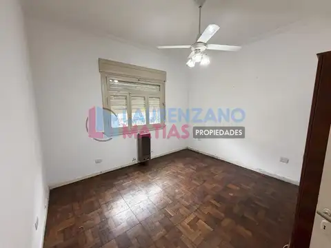 Depto Tipo Casa 6 ambientes con 2 baños
