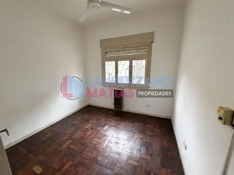 VENTA - PH DIVIDIDO EN 2 UNIDADES FUNCIONALES CON PATIOS Y TERRAZA - VILLA PUEYRREDON
