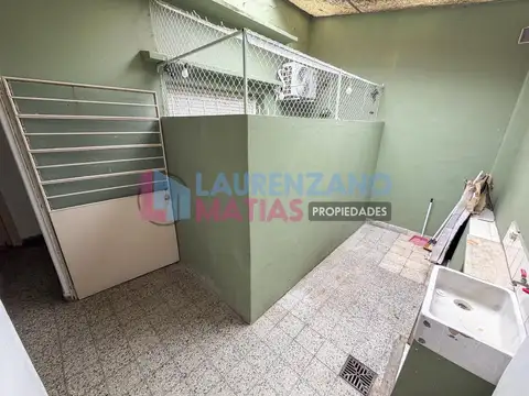 Depto Tipo Casa en Venta de 6 ambientes