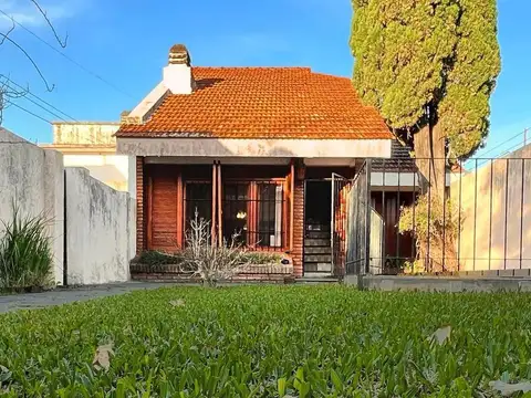 casa 3 dormitorios  cochera doble mas departamento adicional independiente