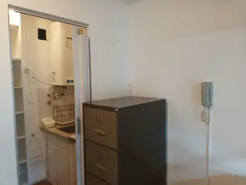 Oficina 2 ambientes con 1 baño
