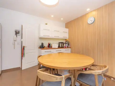 Depto Tipo Casa 4 ambientes con 2 baños