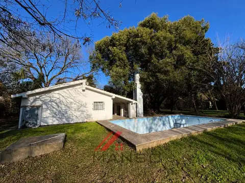 Quinta-Venta-20 de Junio-Arboles-Pileta-Asfalto-Oportunidad