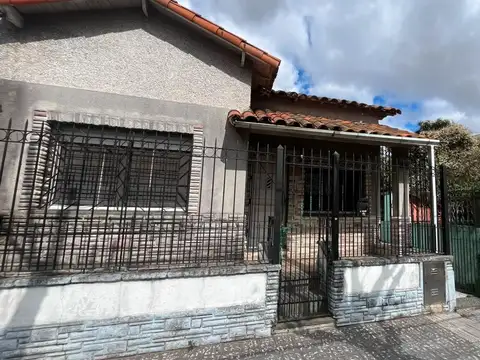 CASA EN VENTA MERLO 4937 VILLA DOMINICO