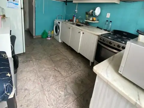 ALQUILER CASA 4 AMBIENTES CON PATIO Y TERRAZA