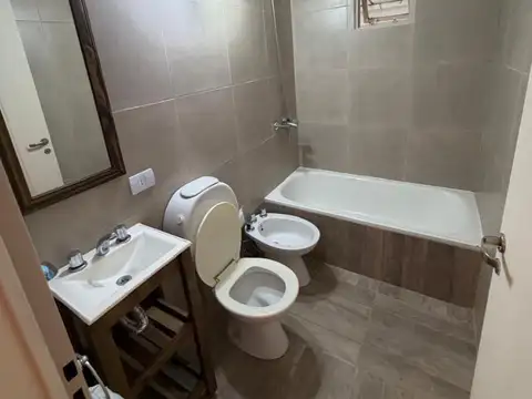 Depto Tipo Casa Monoambiente con 1 baño