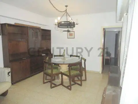 4 DE ENERO 1800, Piso 1