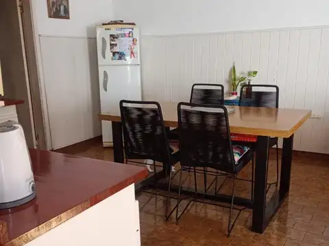 CASA EN VENTA TIPO PH AL FRENTE CON TERRAZA Y COCHERA