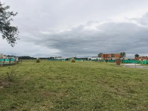 Terreno en Venta 30  mts Fondo