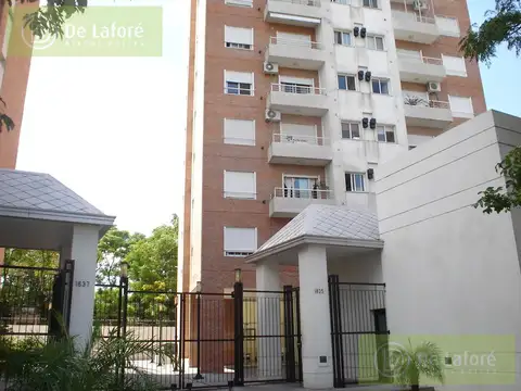 ALQUILER - Dpto. de 3 ambientes en Beccar, con balcón, vistas, pileta compartida y seguridad 24 hs