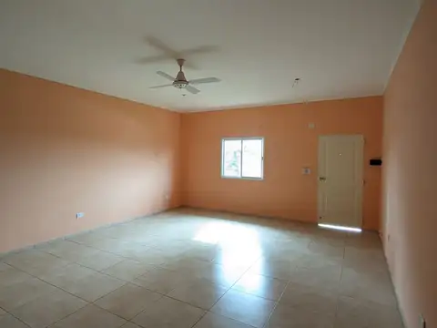 Depto Tipo Casa en Alquiler con 1 cocheras