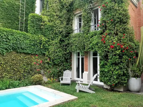 BELGRANO CASA CON JARDÍN, PILETA, PARRILLA, COCHERA