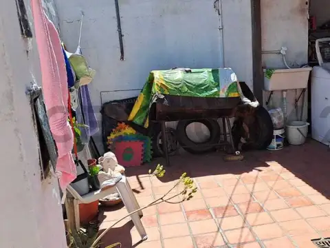 Teniente Lonardi 2400, Piso 0