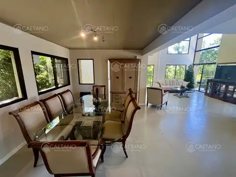 Alquiler anual casa 5 dormitorios playa brava Punta del Este
