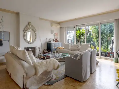 Departamento en Venta de 6 ambientes