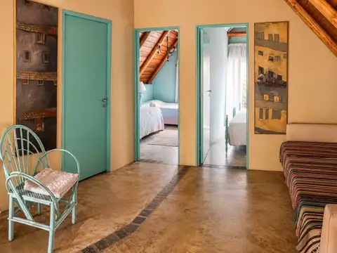 Casa 4 ambientes con 2 baños