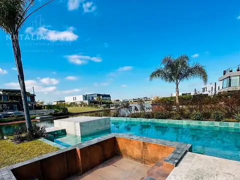 Venta Casa En Virazón – Nordelta| Vista Al Lago | Pileta Con Borde Infinito