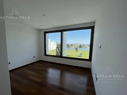 Venta Casa En Virazón – Nordelta| Vista Al Lago | Pileta Con Borde Infinito