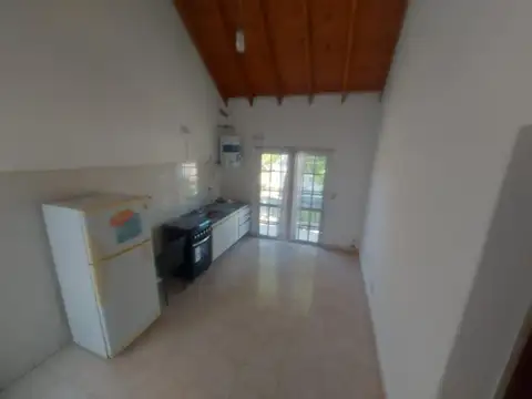 Depto Tipo Casa en Alquiler de 1 dormitorio