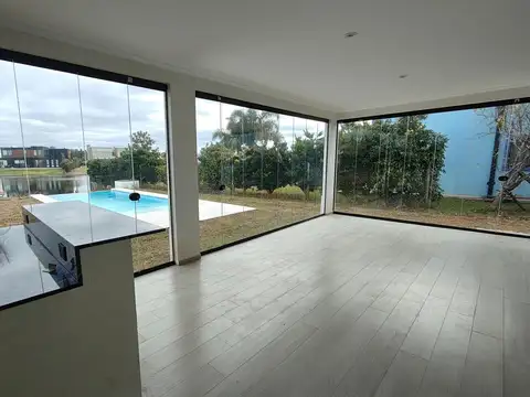 Casa en Venta al Oeste