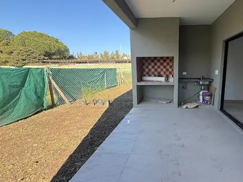 DUPLEX 4 AMB EN VENTA EN SPRINGPARK A ESTRENAR