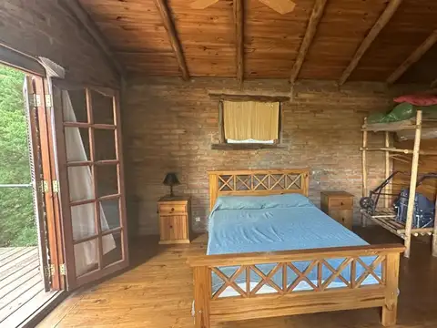 Casa 5 ambientes con 2 baños